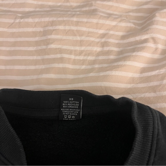 Harry Styles’ PLEASING CREWNECK in Black - Picture 7 of 8